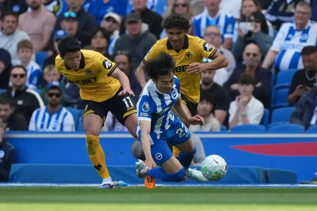 “It Didn’t Look Great” — Brighton Boss Delivers Worrying Mitoma Injury Update After 3-0 Wolves Win