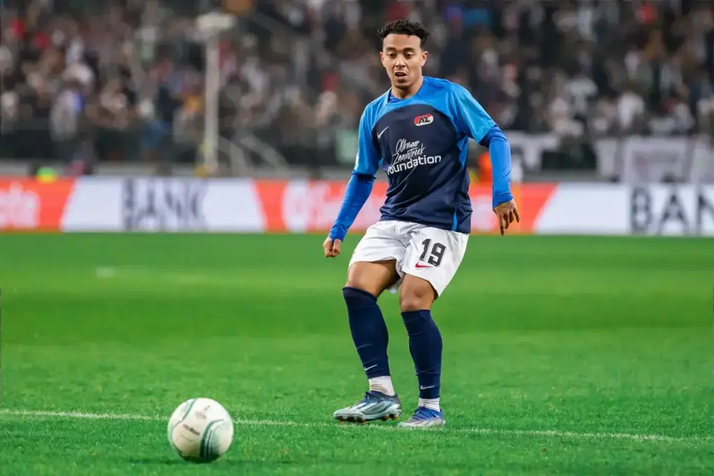 Brighton News Today: Brighton tracking Dutch winger Myron van Brederode