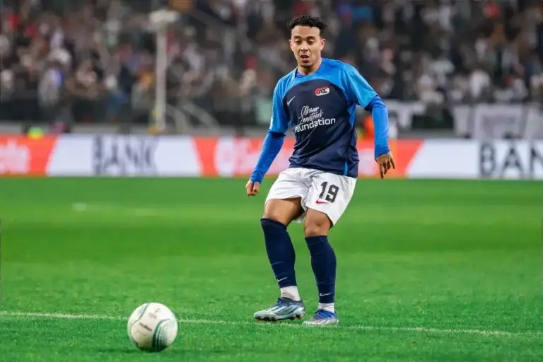 Brighton News Today: Brighton tracking Dutch winger Myron van Brederode