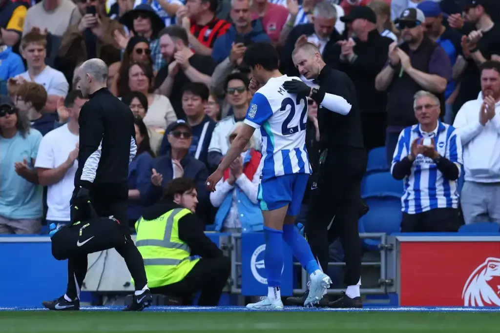 Brighton News Today: Fabian Hurzeler Provides Kaoru Mitoma Injury Update After Wolves Win