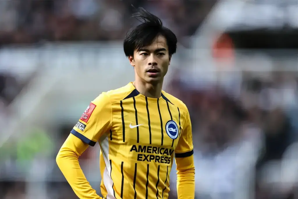 Kaoru Mitoma in Brighton colours as the club weighs its left-wing transfer options