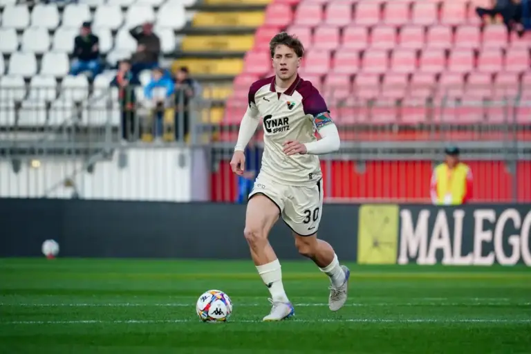 Michael Svoboda Reports Give Brighton Clear Defensive Move