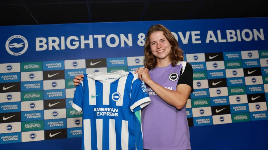 Brighton & Hove Albion Women head coach Dario Vidosic on the touchline — © Getty Images