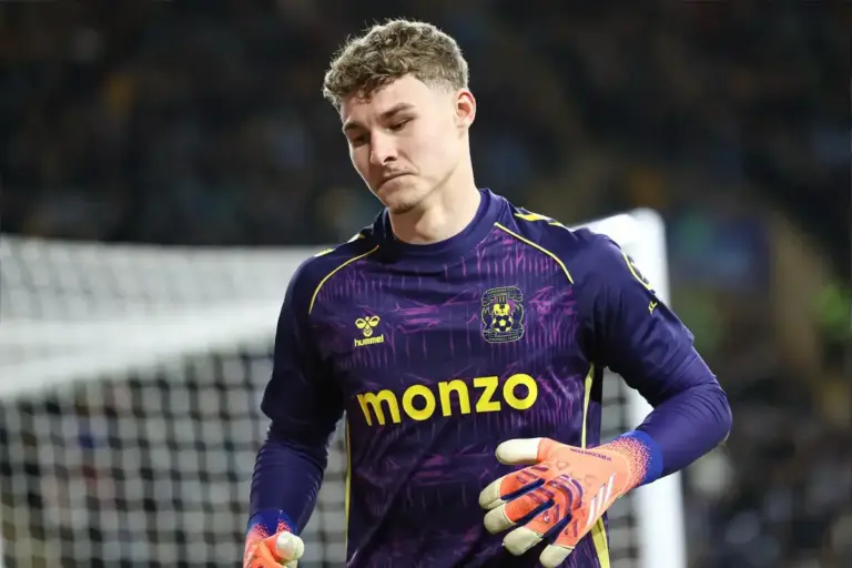 Brighton goalkeeper joins Blackburn Rovers on free transfer